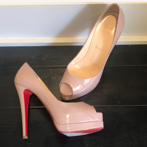 Christian Louboutin Shoes - Christian Louboutin nude peep toe heels